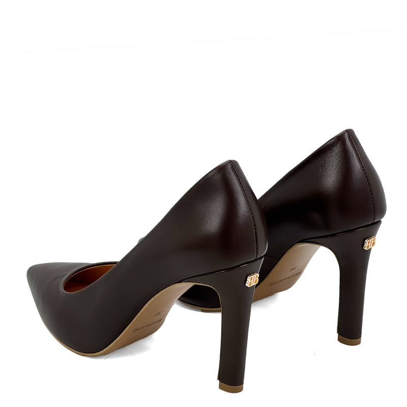 czekoladowe szpilki skórzane na  (2).png