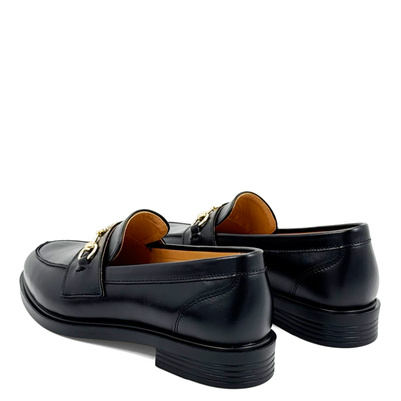 Czarne licowe skórzane mokasyny półbuty 4