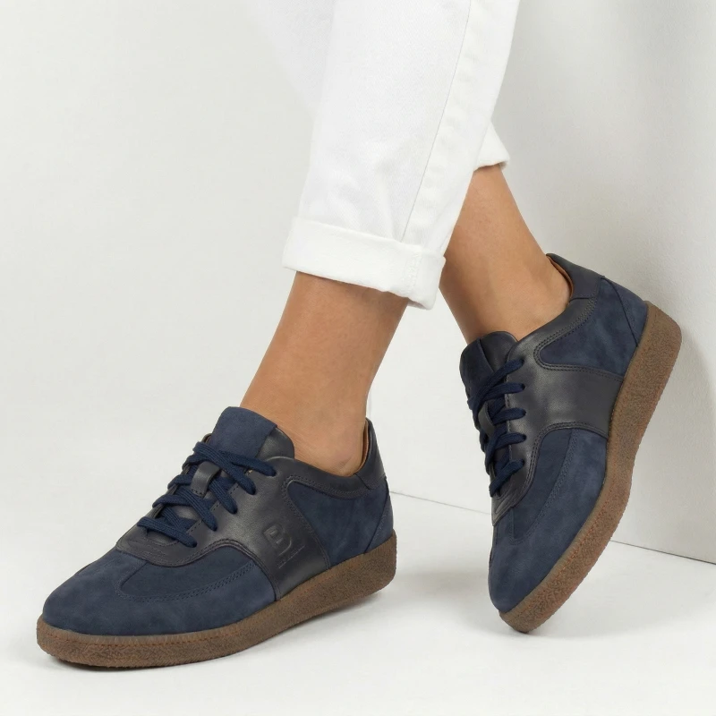 granatowe sneakersy  skórzane Baldaccini (4).png