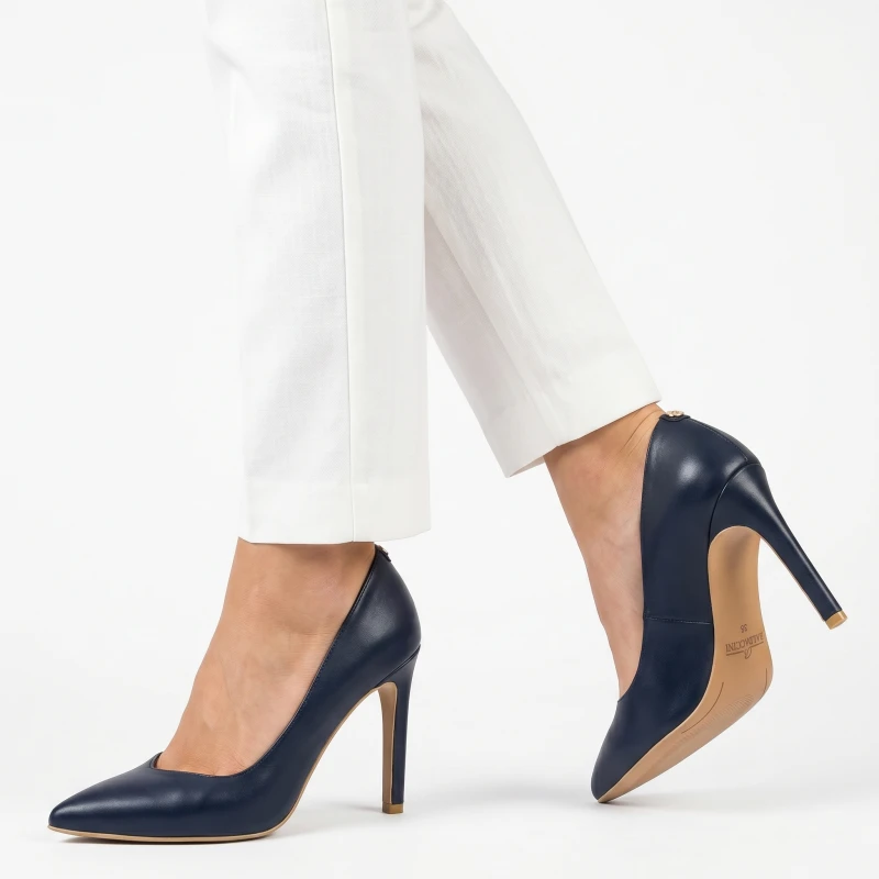 Granatowe skórzane szpilki Baldaccini 1