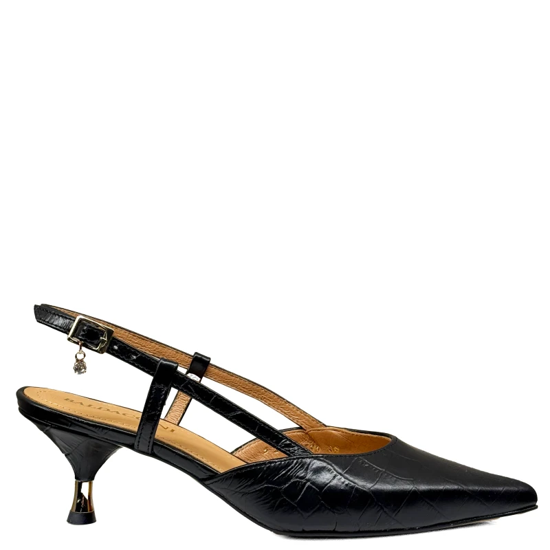Czarne skórzane czółenka na niskim obcasie slingback2