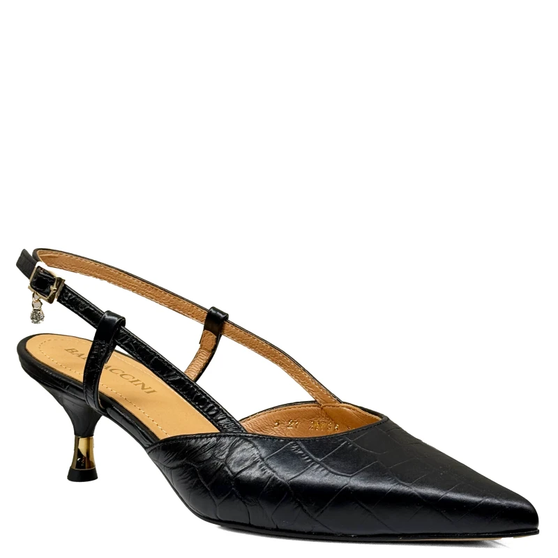 Czarne skórzane czółenka na niskim obcasie slingback1