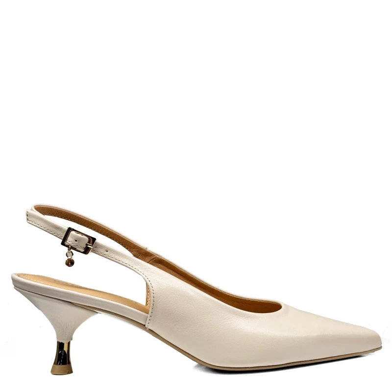 Beżowe skórzane czółenka na niskim obcasie slingback2