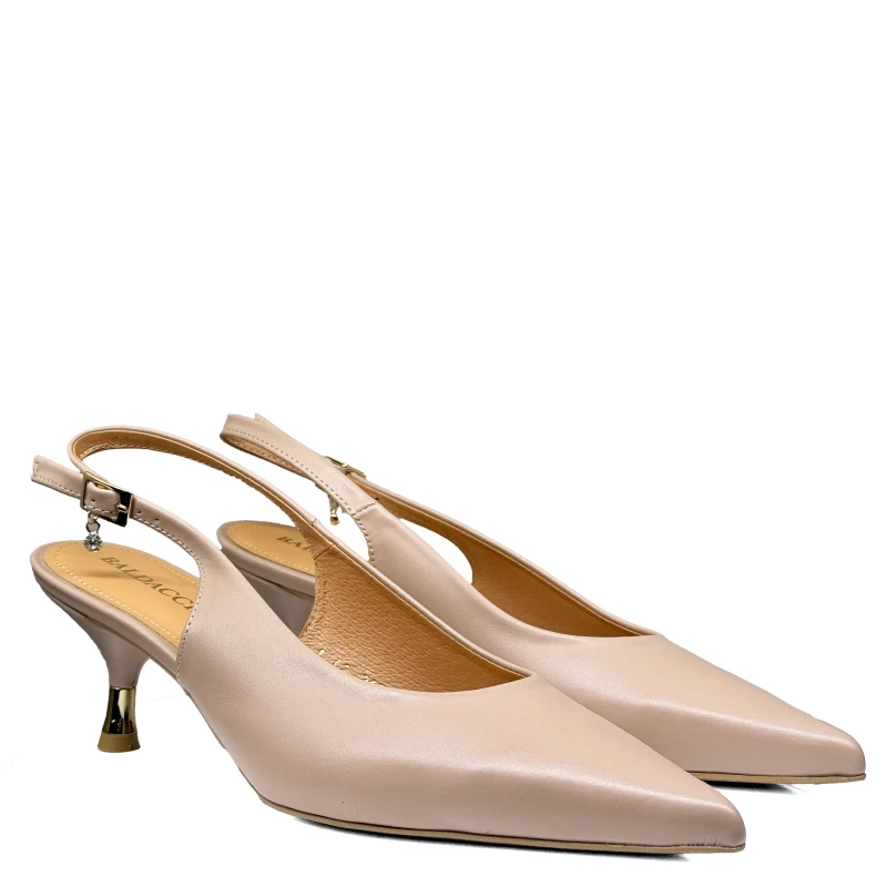 Beżowe cieliste skórzane czółenka na niskim obcasie slingback3