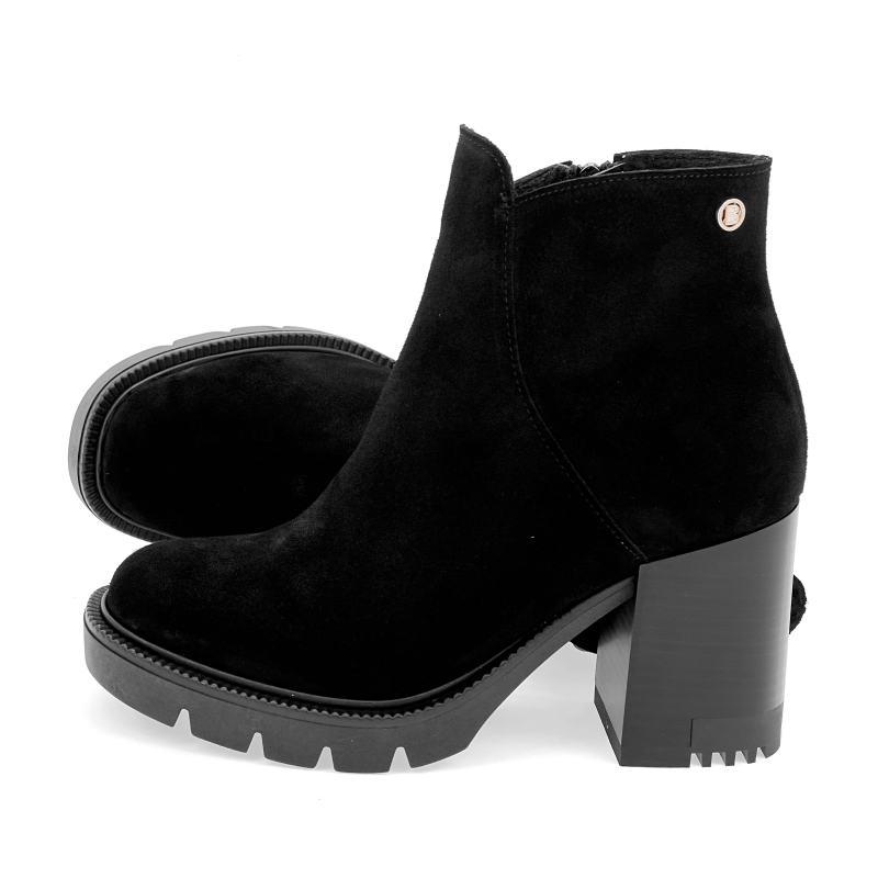 17990 czarny welur 5.png