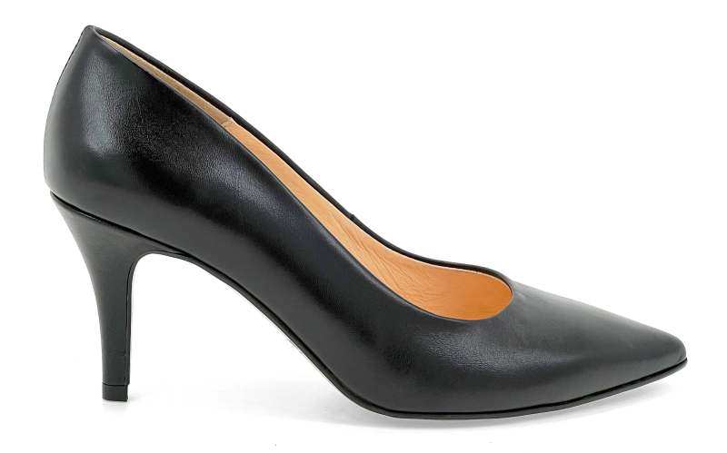 9030 czarne skórzane szpilki na niskim obcasie baldaccini.png3.png