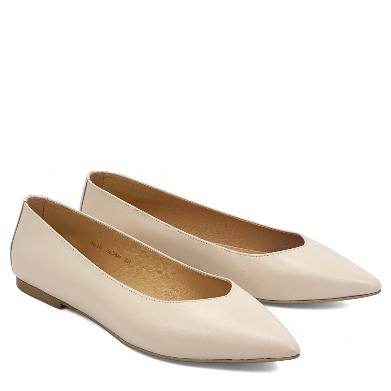 beżowe skórzane baleriny w szpic  (3).png
